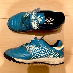 【値下げ】子供用運動靴　サッカーシューズ　16cm