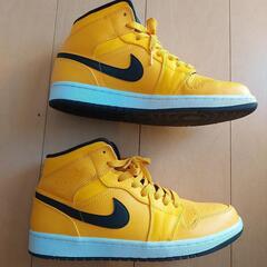 極上NIKEエアジョーダン1MID イエロー27CM の画像