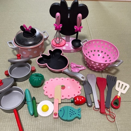ミニーのままごとセット、木のおもちゃままごとセット