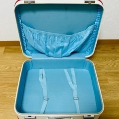 大値下げ‼️昭和アタッシュケース（白）の画像