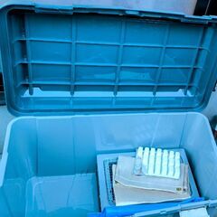 ガーデンテーブルとBBQセットの画像