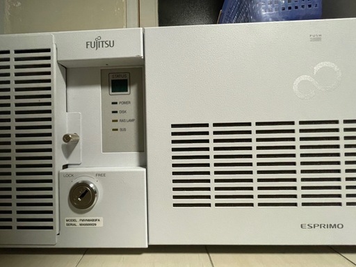 激レア！希少！富士通　サーバー系PC ESPRIMO N5280FA win10 xeon SSDミラーディスク仕様　16GB eccメモリ　サーバー等に Win10Pro認証済