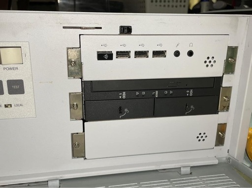 激レア！希少！富士通　サーバー系PC ESPRIMO N5280FA win10 xeon SSDミラーディスク仕様　16GB ecc