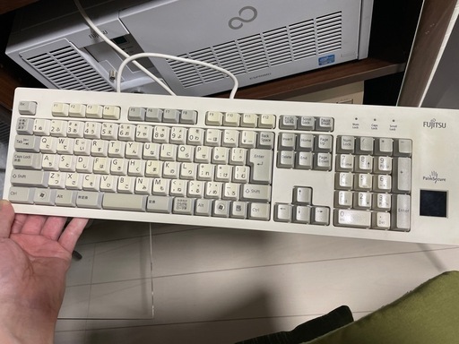激レア！希少！富士通　サーバー系PC ESPRIMO N5280FA win10 xeon SSDミラーディスク仕様　16GB ecc