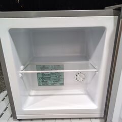 🍎エスキュービズム 1ドア冷凍庫 WFR-1032SLの画像