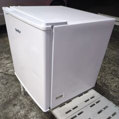 🍎コンフィー 冷蔵庫 45L 右開き RCD45WH/Eの画像