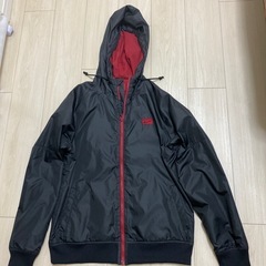 オニツカタイガー　ナイロンパーカー