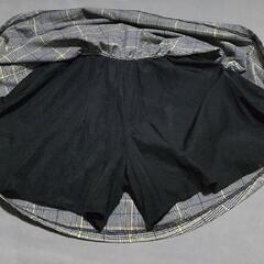 グレーのチェック柄　スカート　130cm〜150cmの画像