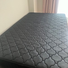 セミダブル　ベッドフレームの画像