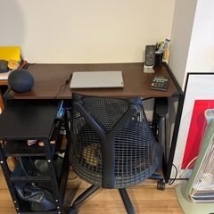 勉強机　在宅デスクの画像