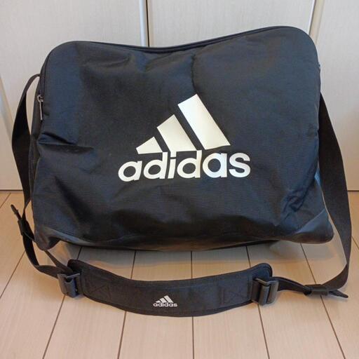 【値下げしました】adidasバッグ