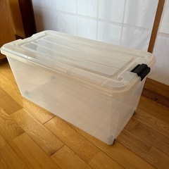 プラスチック衣類収納