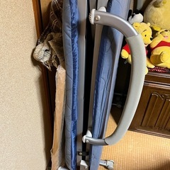 折りたたみシングルベッド