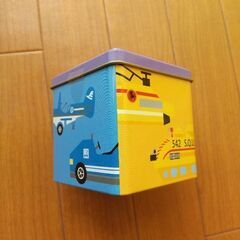 LEGOLANDのﾁｮｺの空き缶の画像