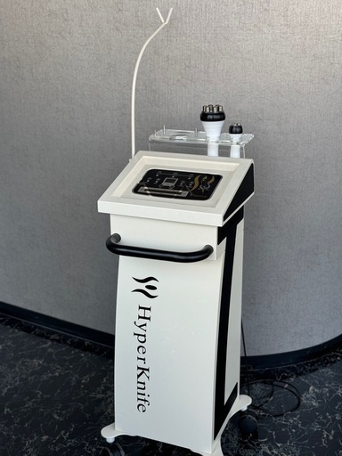 値下げしました。美品ハイパーナイフ、ハイパーシェイプ2019年、2020年製セット。 ※ハイパーナイフ専用クリーム4個付き。 1,760,000円