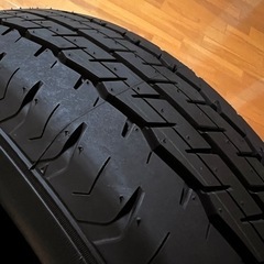 ノーマルタイヤ　新品取り外し品　ダンロップ 4本セット SP175 N 195/80R15 23年21週の画像