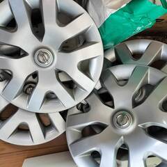 日産　16インチ　ホイールキャップ　４枚