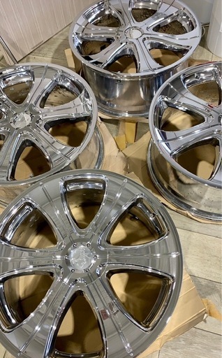 20インチ　タイヤ付きホイル４本セット