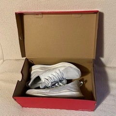 ニューバランス　ランニングシューズ23.5美品の画像