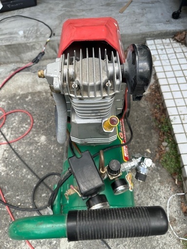 エアーコンプレッサー　AB20-30　２馬力