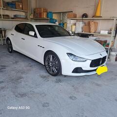  マセラテイ ギブリ3.0です。純正ナビゲーション TV 美車。あくまでも中古車なのでこキズ等があります。ノークレームノーリターンでお願いします。名義変更までの預り金三万円を預からせて頂きます。名義変更完了後速やかに返金いたします。の画像
