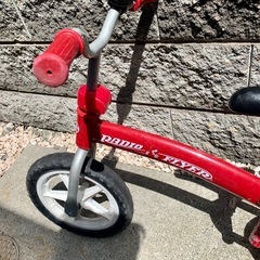 ペダルなし自転車 ストライダーの画像