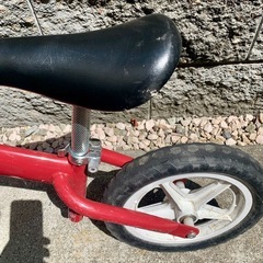 ペダルなし自転車 ストライダーの画像