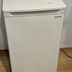 
アイリスオーヤマ　前開き冷凍庫　60ℓ