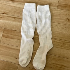 【中古】ルーズソックス　（オマケ付き） Amazon | ルーズソックス 白 100cm -100cm | 靴下 通販