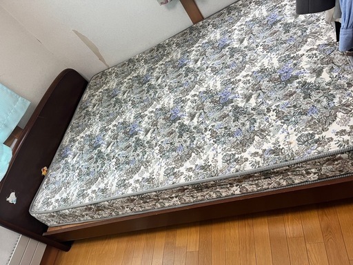 【ダブルサイズベッド&マットレス】