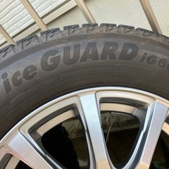 さらに値下げしました❗️21,000→18,000　YOKOHAMA ice GUARD iG60 195/65R15 15インチ スタッドレス 4本 2018年製 プリウス等　ホイール付　 の画像