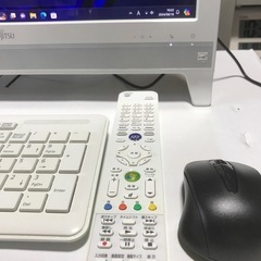 FUJITSUモニター一体型パソコンの画像