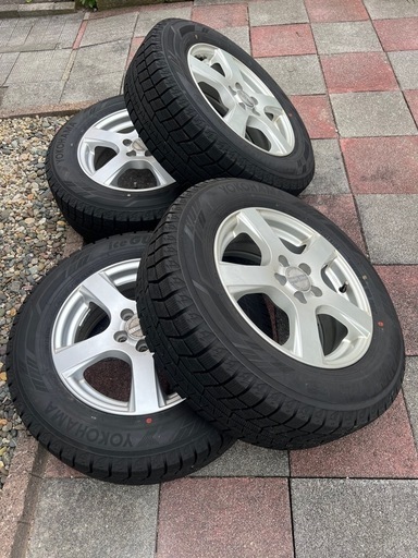 ほぼ新品イボ残り　23年製　ヨコハマアイスガード6　iG60 195/65R15 4本