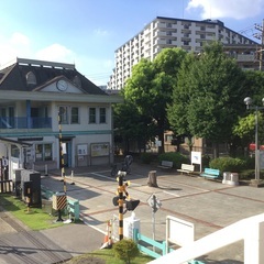 【新宿交通公園】アンケートのポスターや回答用紙を設置、情報発信し...