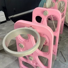 滑り台ブランコ室内の画像