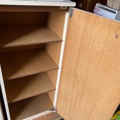訳あり　下駄箱　右開き 2個有ります　１つのお値段ですの画像