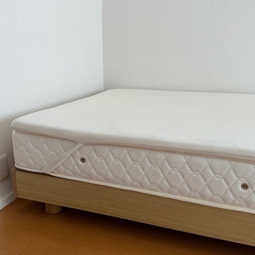 美品】センベラ社 使用期間半年 セミダブルベッド/マットレス 8/28AM