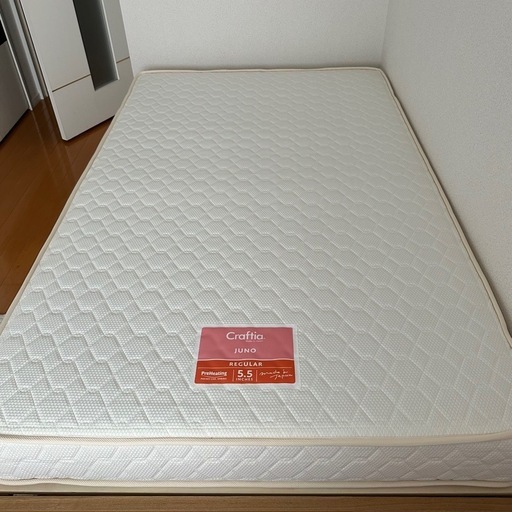 美品】センベラ社 使用期間半年 セミダブルベッド/マットレス 8/28AM