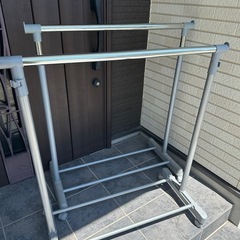 衣装ラック 2つまとめて¥500の画像