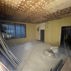 建設　バイト ¥10.000〜¥18.000の画像