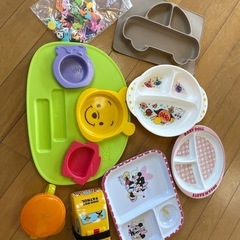 おもちゃやボールプール　カトラリーなどまとめての画像