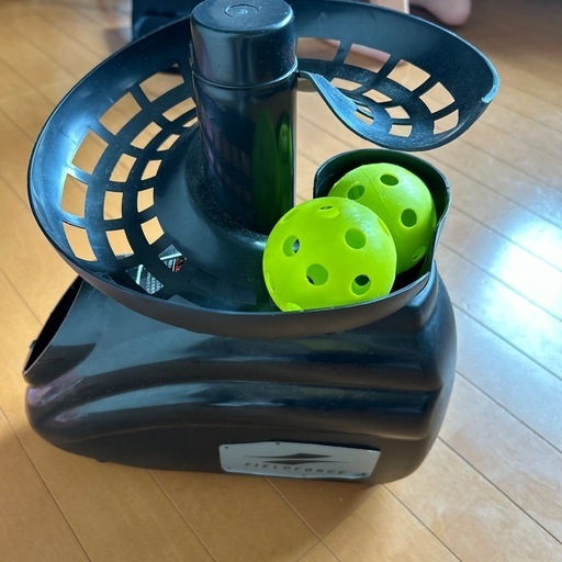 バッティングマシーン
