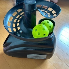 バッティングマシーン