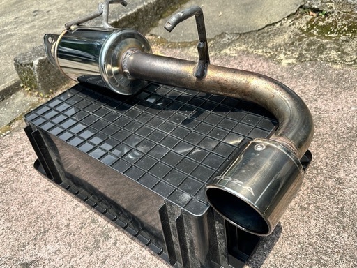 jb23w 6型で使用　ロッソモデロ　チタンテールマフラー