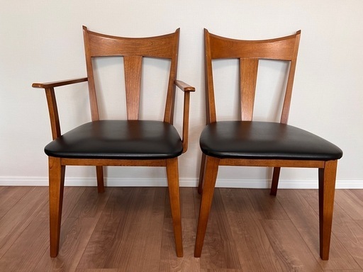 ACME Furniture チェア 二脚\n