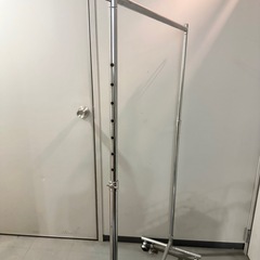 ハンガーラックの画像