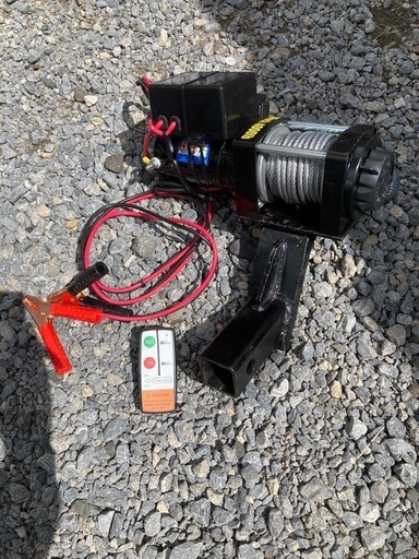 【売済】ヒッチ 電動ウインチ　atv4000lb リモコン付き
