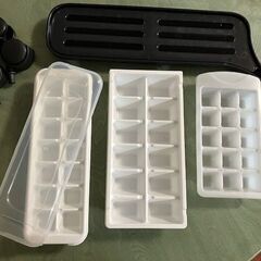ミニ水切りトレイ・製氷皿ほか