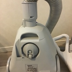 美品　東芝掃除機（専用の紙パック〈純正〉3つ付き）の画像