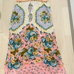 花柄ワンピース